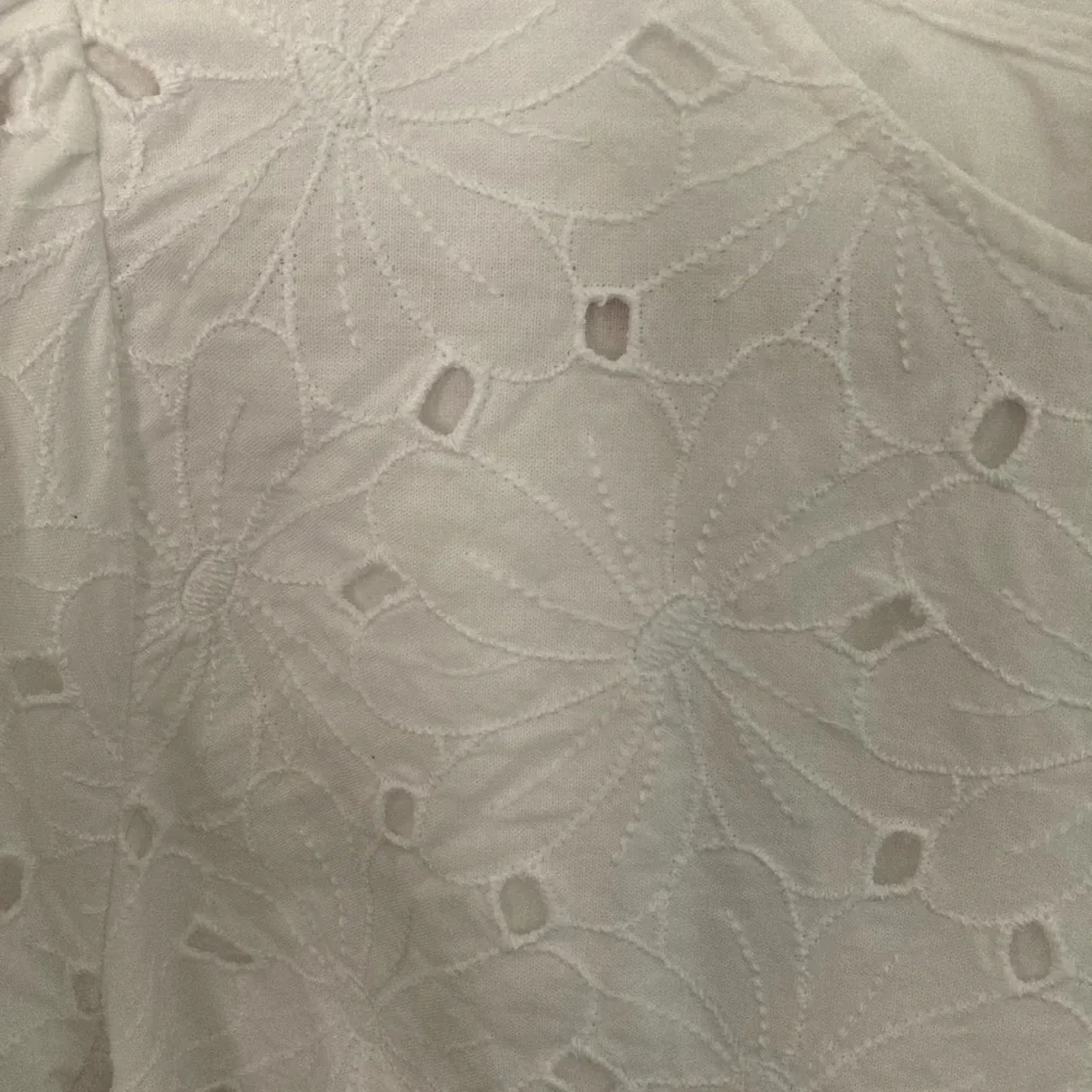 Detailed top - Picture 4 of 6